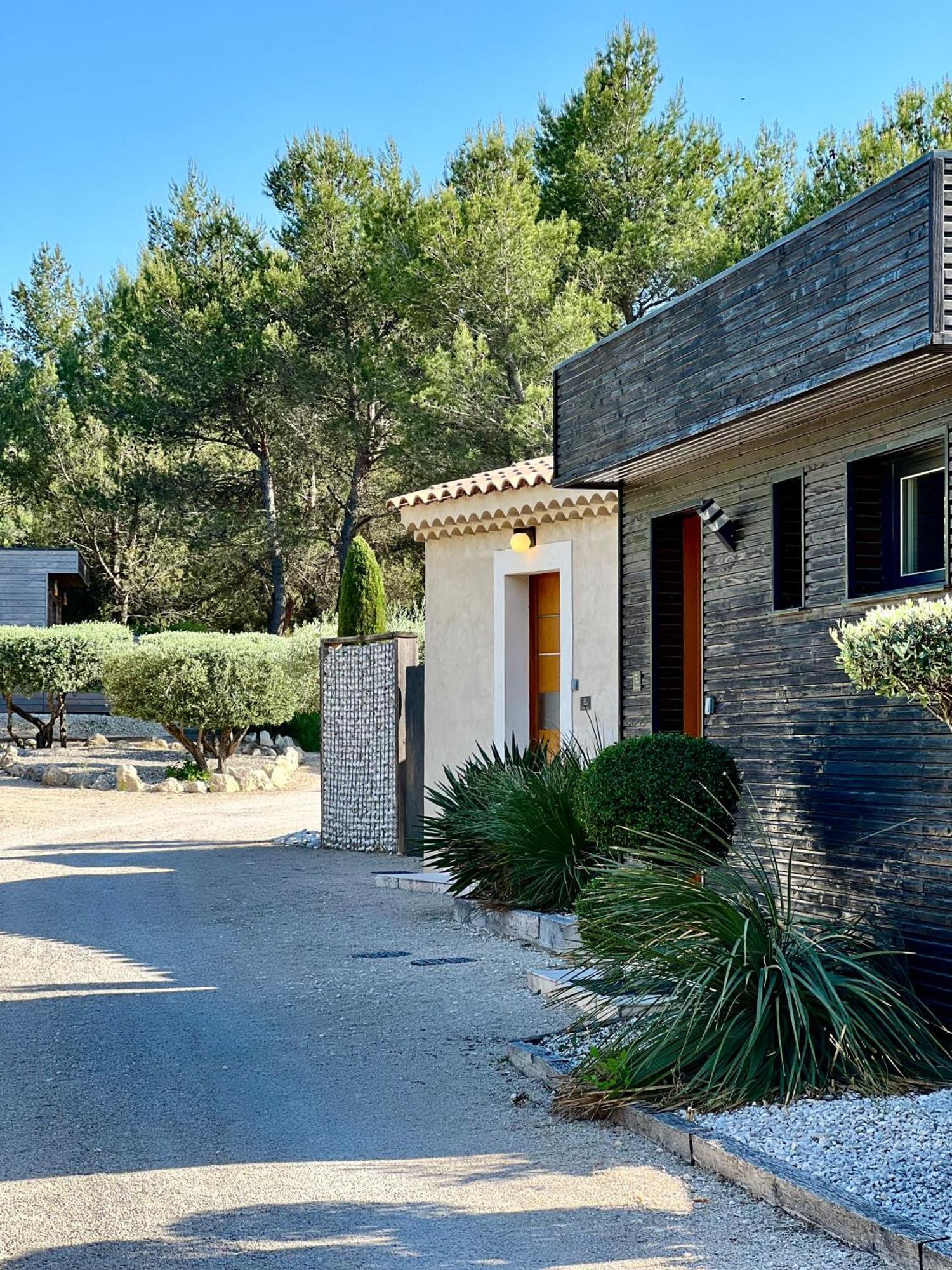 Mas Des Cigales Bed & Breakfast Orgon Exterior foto
